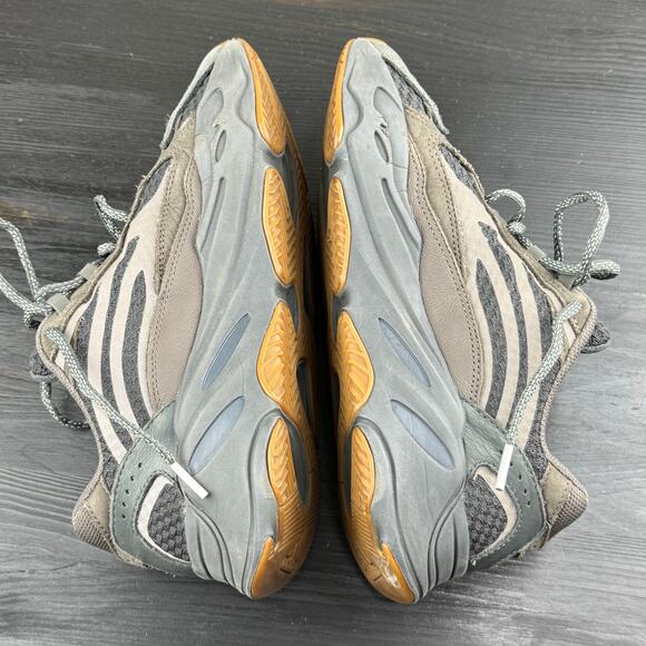Yeezy 700 V2 Geode Men 6